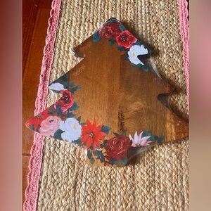 The Pioneer Woman Round Acacia Wood Serving Board - Wishful Winter